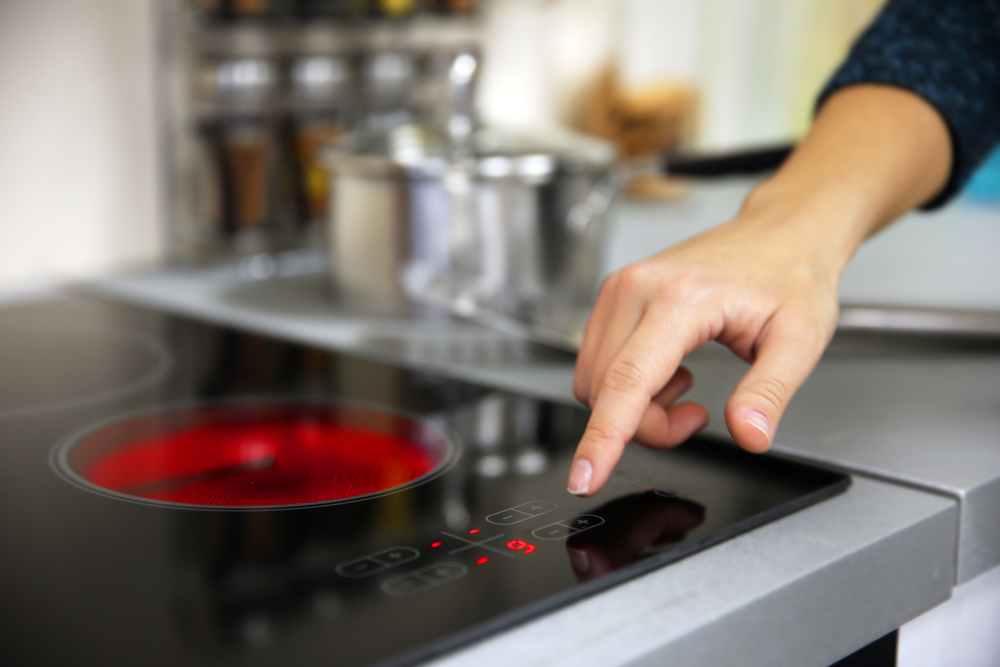 Bếp từ giúp tiết kiệm điện năng hơn so với các loại bếp khác